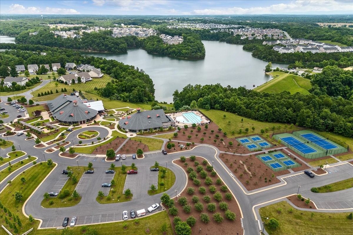Lake Frederick 55+ Active Adult Community Front Royal VA
